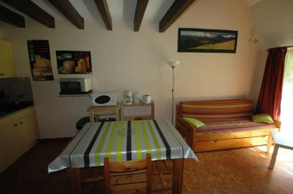 La Grange Du Devezou Apartment Saint-Jacques-des-Blats